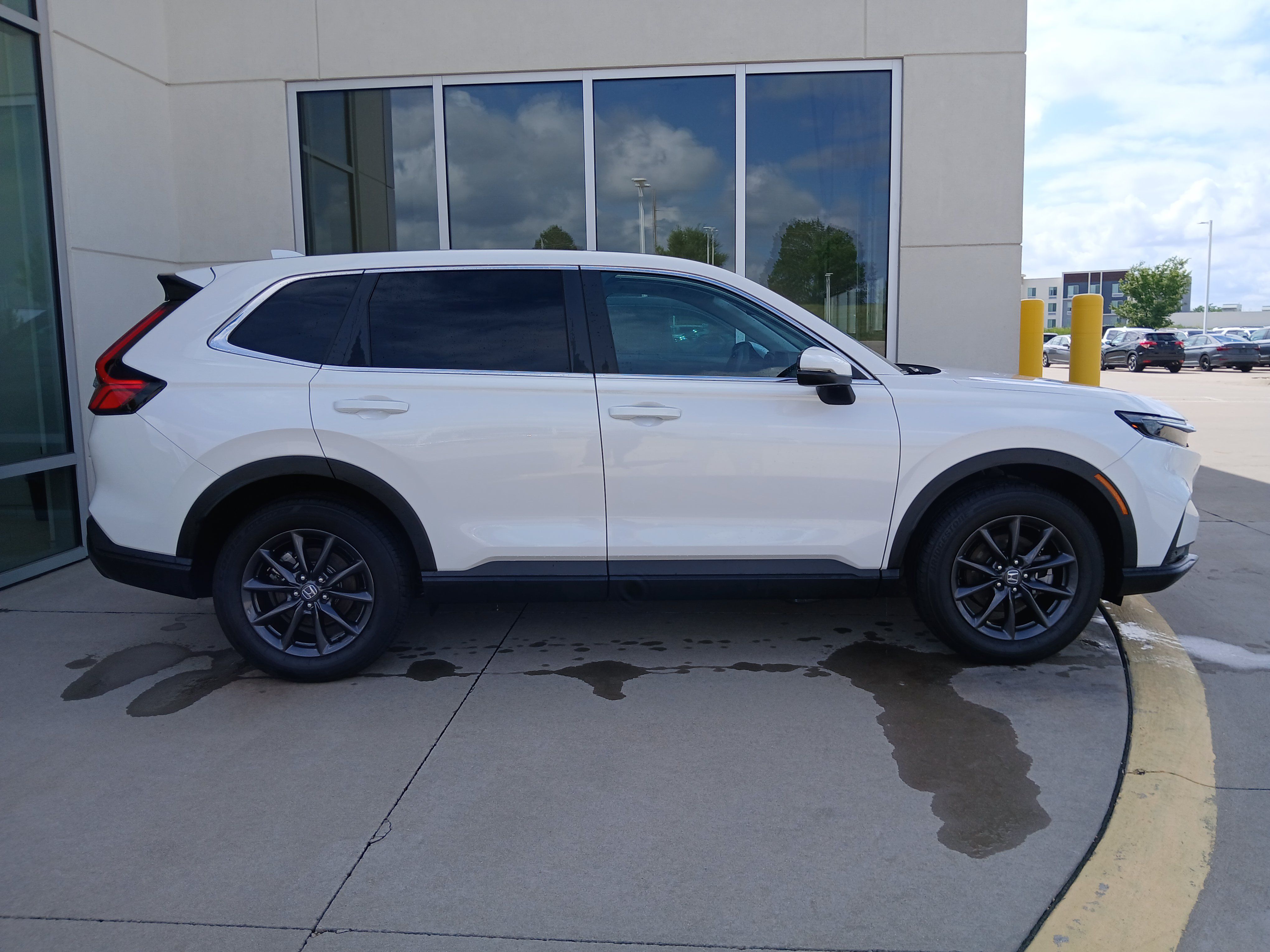 Used 2026 Honda CR-V EX-L image 6