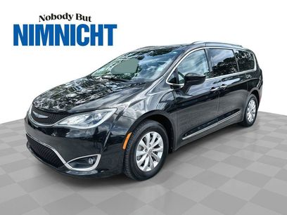 Used 2019 Chrysler Pacifica Touring-L