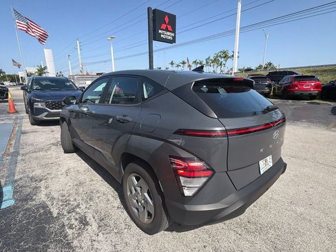 Used 2024 Hyundai Kona SE FWD image 5