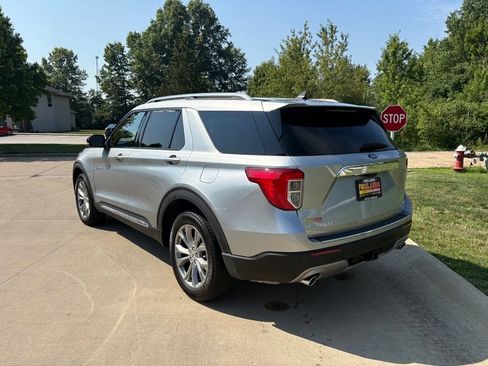 Used 2023 Ford Explorer Limited w/ Limited Technology Package AWD/4WD image 7