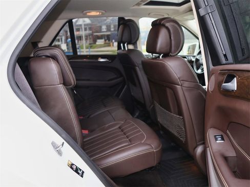 Used 2018 Mercedes-Benz GLE 350 4MATIC image 30