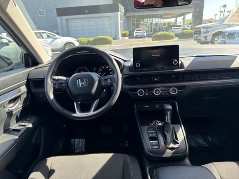 Used 2024 Honda CR-V LX image 18