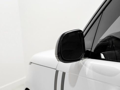 Used 2023 Land Rover Range Rover SE image 36