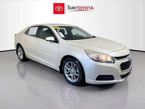 Used 2014 Chevrolet Malibu LT image 1