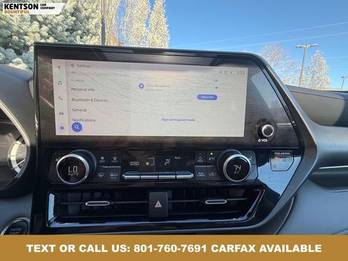 Used 2024 Toyota Highlander XLE AWD/4WD image 28