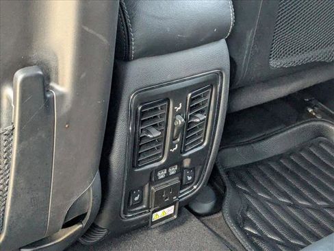 Used 2021 Jeep Grand Cherokee Overland image 19