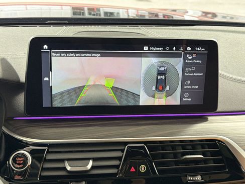 Used 2023 BMW M550i xDrive w/ Executive Package image 19