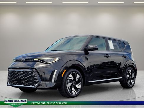 Used 2025 Kia Soul GT-Line w/ GT-Line Technology Package FWD image 8