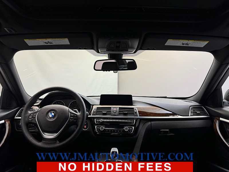 Used 2017 BMW 330i xDrive Sedan AWD/4WD image 12
