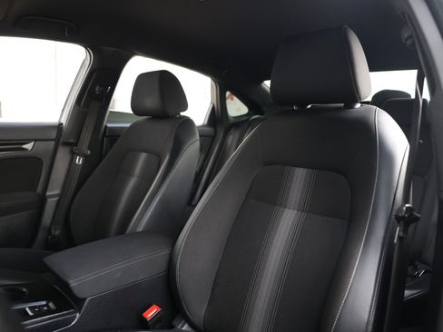 Used 2023 Honda Civic Sport image 10