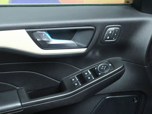 Used 2021 Ford Escape Titanium w/ Titanium Elite Package image 13