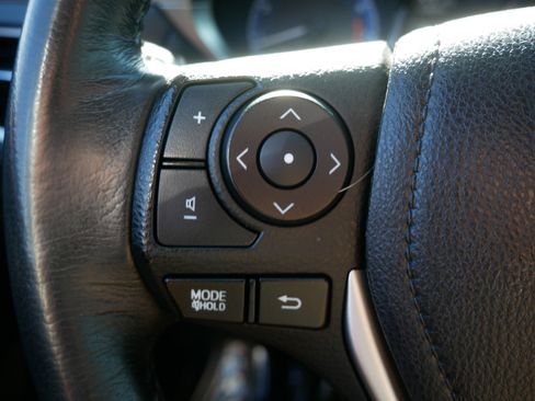 Used 2015 Toyota Corolla S image 31