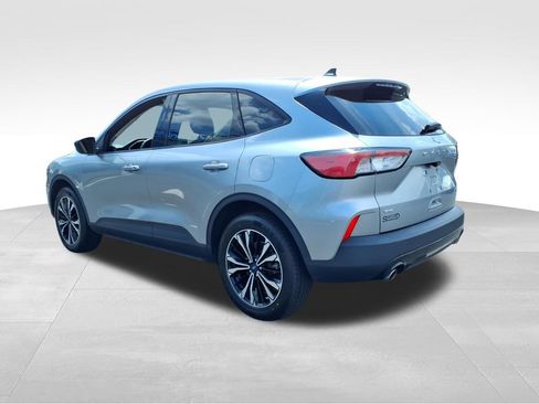 Used 2022 Ford Escape SE w/ SE Sport Appearance Package AWD/4WD image 23