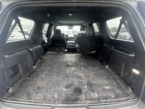 Used 2022 Ford Expedition Max Limited image 14
