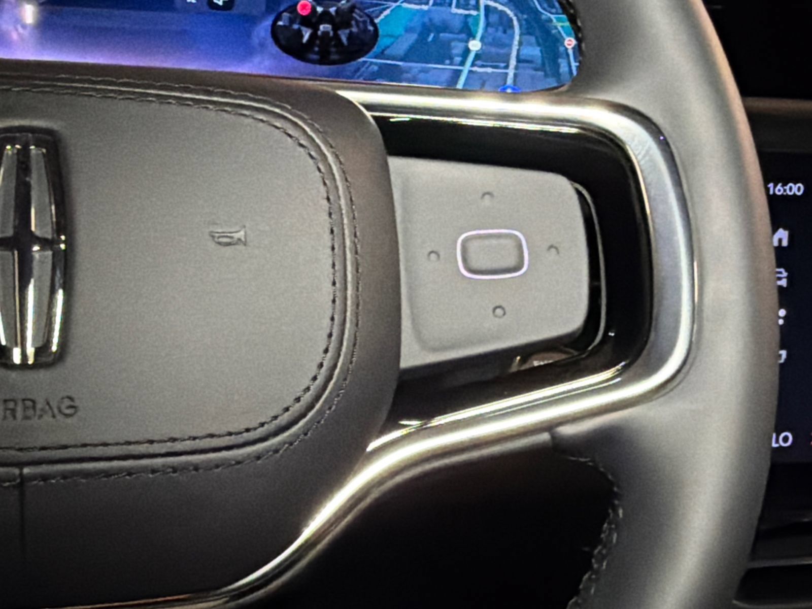 New 2026 Lincoln Nautilus Premier AWD/4WD image 21