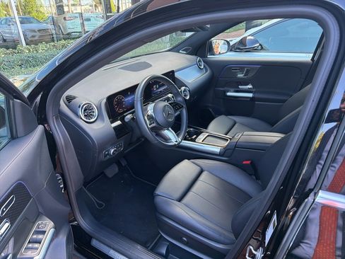 Certified 2025 Mercedes-Benz GLA 250 image 4