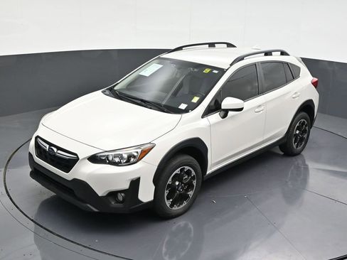 Used 2023 Subaru Crosstrek 2.0i Premium image 15