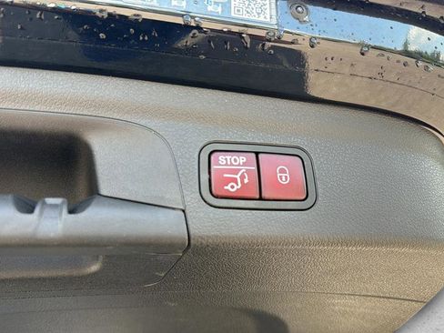 Used 2023 Mercedes-Benz GLE 350 4MATIC image 19