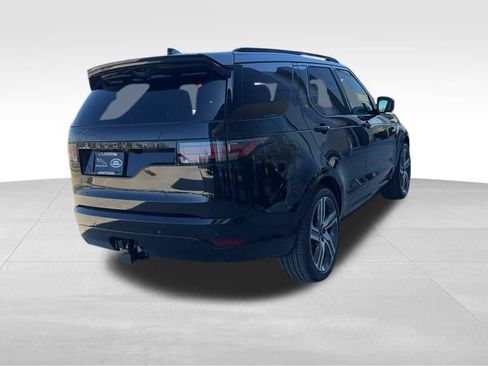 New 2024 Land Rover Discovery Dynamic SE image 8