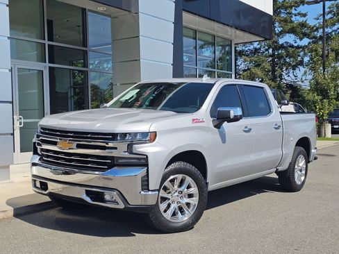 Used 2019 Chevrolet Silverado 1500 LTZ AWD/4WD image 1