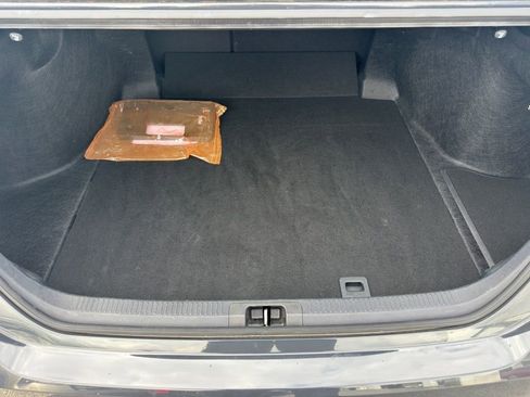 Used 2025 Toyota Camry SE image 15