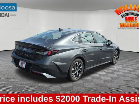 Used 2024 Hyundai Sonata SEL FWD image 8