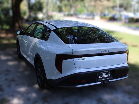 New 2025 Kia K4 EX image 11
