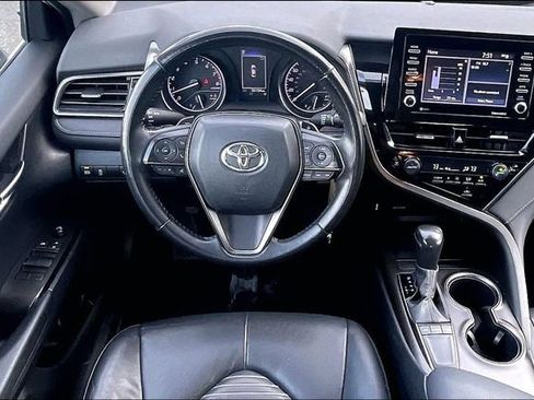 Used 2024 Toyota Camry SE FWD image 5
