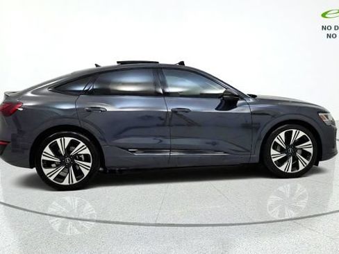 Used 2024 Audi Q8 e-tron Prestige w/ Prestige Package AWD/4WD image 9