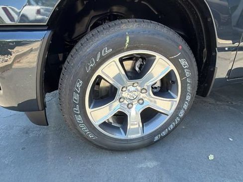 New 2026 RAM 1500 Express AWD/4WD image 10