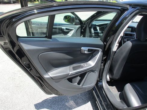 Used 2015 Volvo S60 T5 Premier w/ Convenience Package FWD image 23