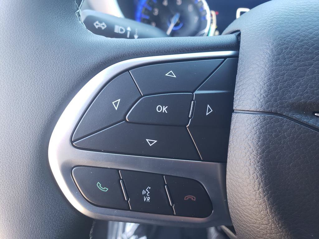 New 2027 Chrysler Pacifica Select FWD image 8