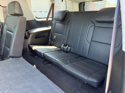 Used 2019 GMC Yukon XL SLT image 12