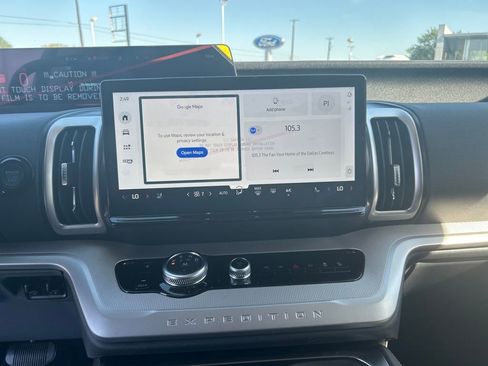 New 2025 Ford Expedition Active image 15