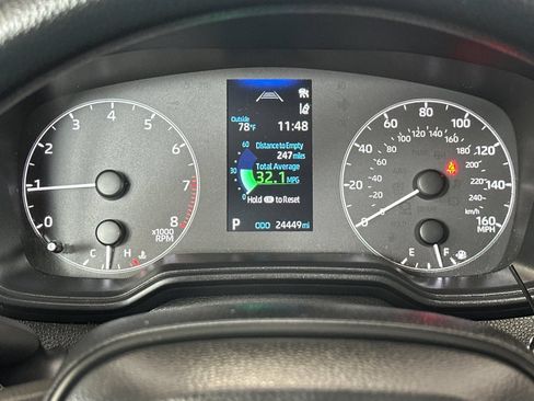 Used 2025 Toyota Corolla LE FWD image 28