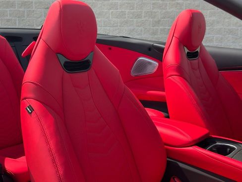 Used 2024 Maserati GranCabrio Trofeo image 33