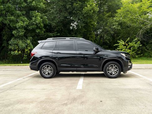 Used 2024 Honda Passport TrailSport image 10