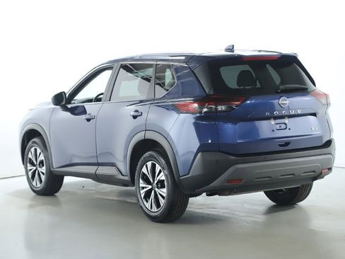 Used 2023 Nissan Rogue SV image 39
