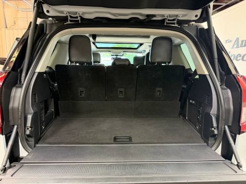 Used 2025 Ford Expedition Platinum AWD/4WD image 18