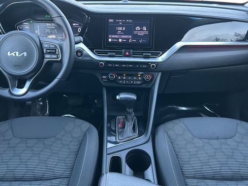 Used 2022 Kia Niro LXS w/ Digital Cluster Package image 13