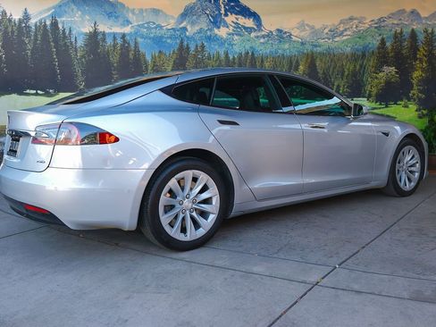 Used 2018 Tesla Model S 75D image 6