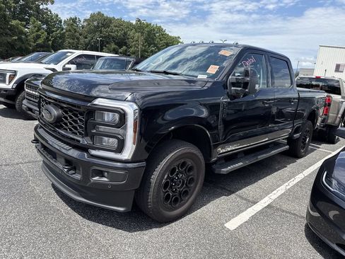 Used 2025 Ford F350 Lariat w/ Lariat Ultimate Package AWD/4WD image 6