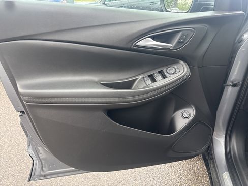 Used 2020 Buick Encore GX Select AWD/4WD image 16