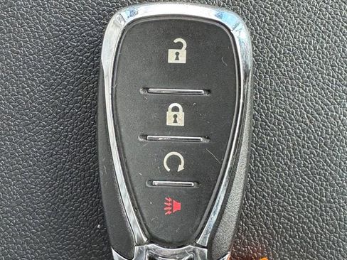 Used 2025 Chevrolet TrailBlazer LT AWD/4WD image 31