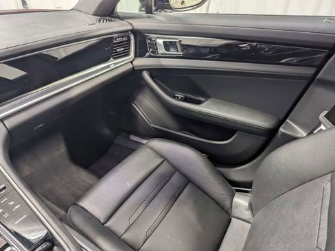 Used 2018 Porsche Panamera 4S w/ Premium Package Plus AWD/4WD image 8
