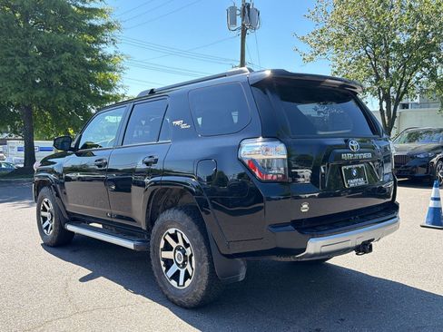 Used 2023 Toyota 4Runner TRD Off-Road Premium w/ Off Road Premium Plus Package AWD/4WD image 3