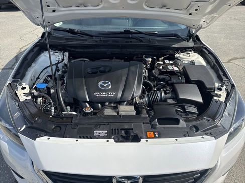 Used 2018 MAZDA MAZDA3 Touring image 30