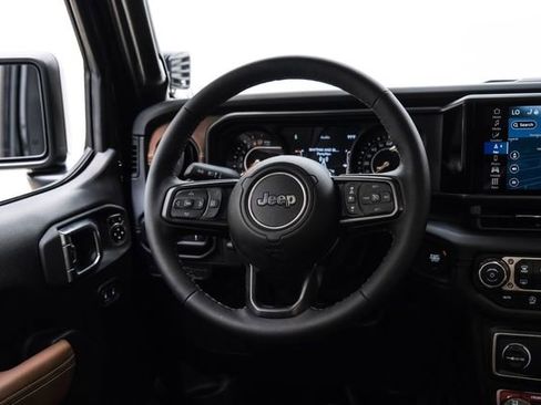 Used 2025 Jeep Gladiator Rubicon w/ Safety Group image 56