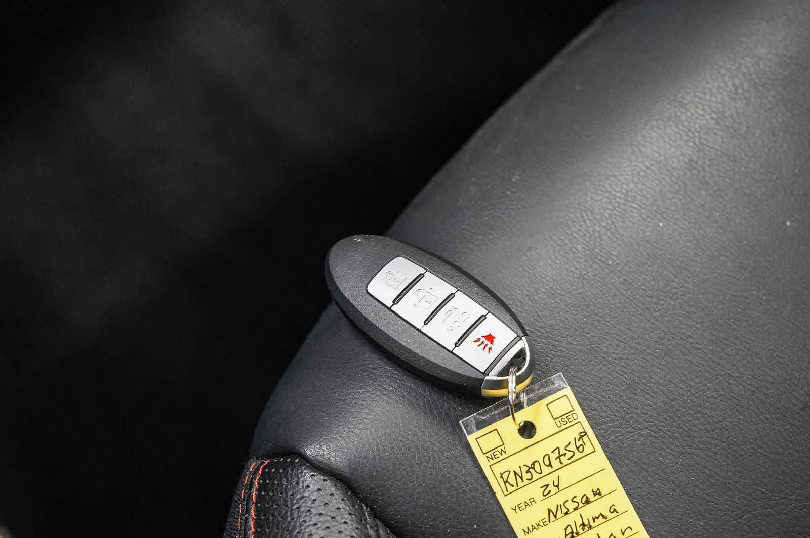 Used 2024 Nissan Altima 2.5 SR FWD image 26