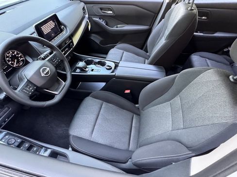 New 2026 Nissan Rogue SV AWD/4WD image 25